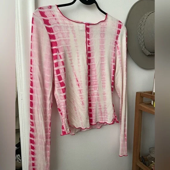 PRINCESS POLY TOP - Picture 2 of 4